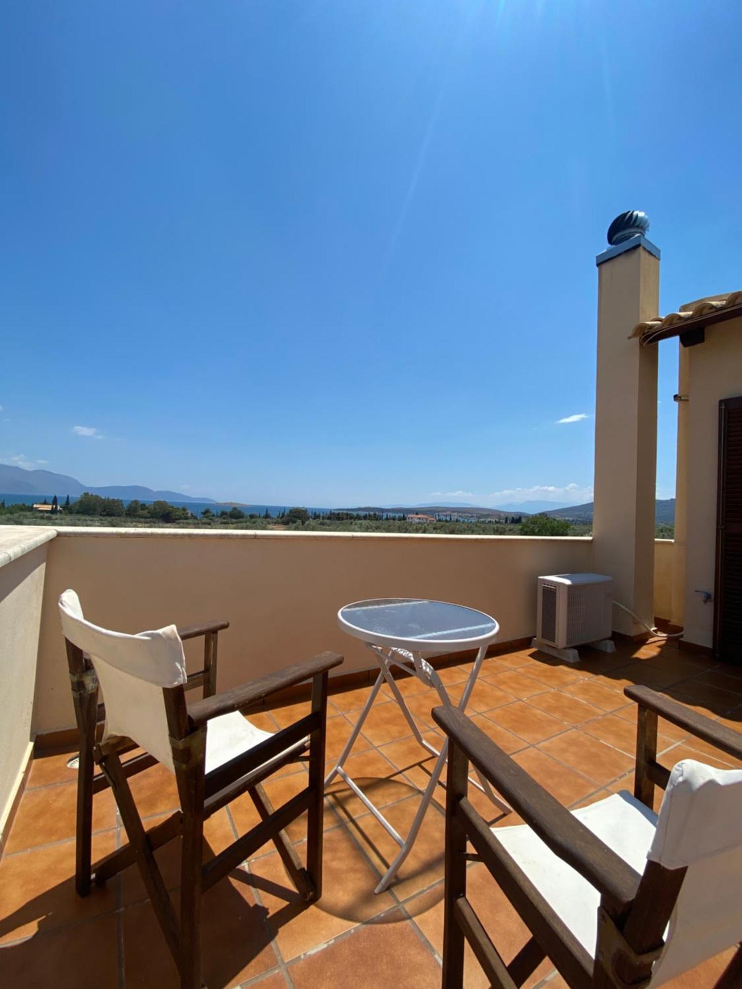 Georges Villa Galaxidi, Family, Pool And Garden מראה חיצוני תמונה
